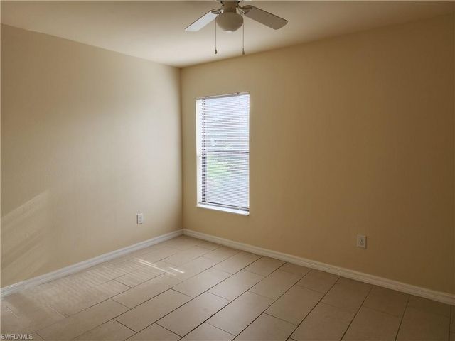 121 SW 16th TER, Cape Coral, FL 33991