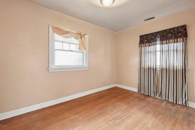 568 Johnson Street, Gary, IN 46402