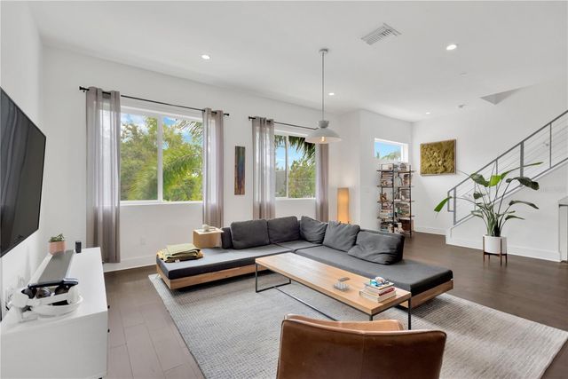 3100 W PAUL AVENUE 14, Tampa, FL 33611