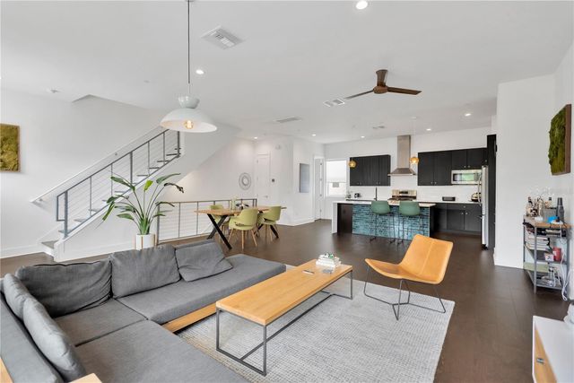 3100 W PAUL AVENUE 14, Tampa, FL 33611