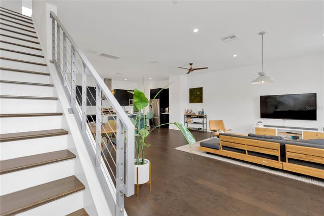 3100 W PAUL AVENUE 14, Tampa, FL 33611