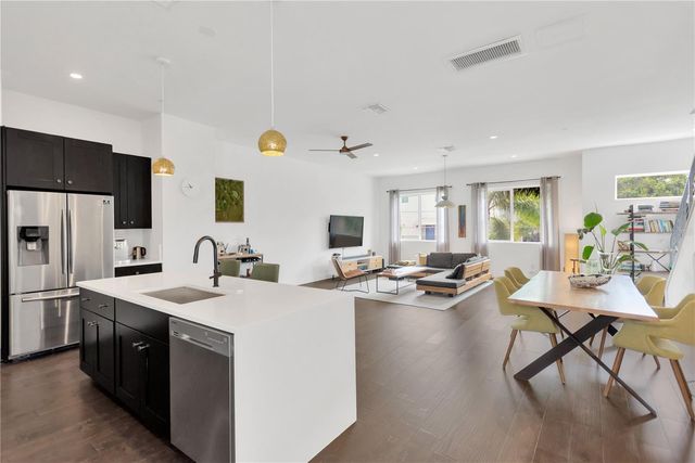 3100 W PAUL AVENUE 14, Tampa, FL 33611