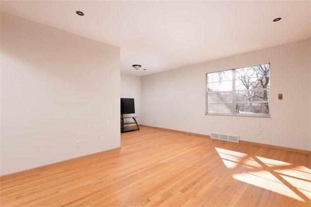 503 E 89th Street, Kansas City, MO 64131