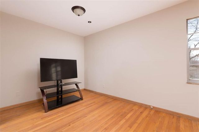 503 E 89th Street, Kansas City, MO 64131