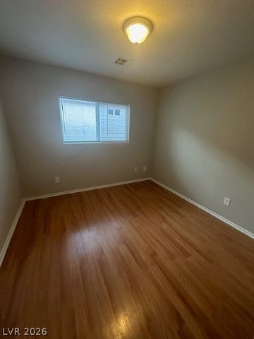 4966 Blue Marlin Avenue, Las Vegas, NV 89115