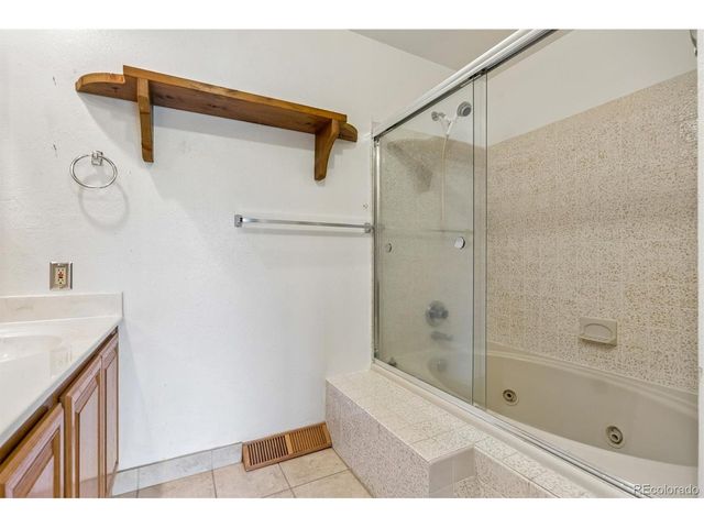 5781 N Lariat Dr, Castle Rock, CO 80108