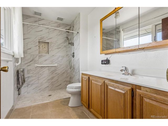 5781 N Lariat Dr, Castle Rock, CO 80108