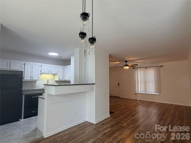 5917 Crape Myrtle Lane, Charlotte, NC 28216