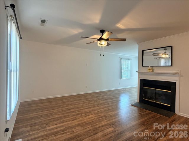 5917 Crape Myrtle Lane, Charlotte, NC 28216
