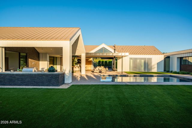 6840 E AVENIDA EL ALBA Avenue, Paradise Valley, AZ 85253