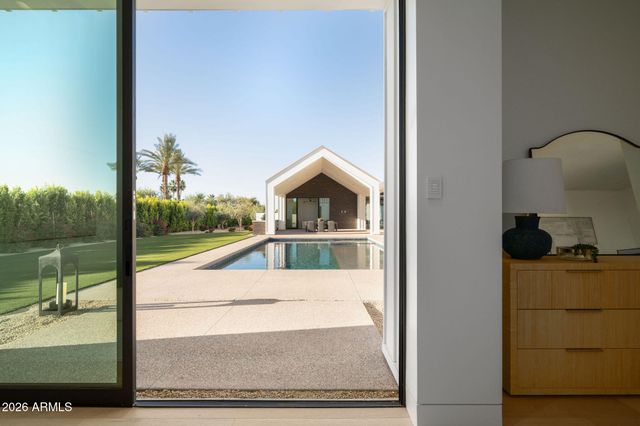 6840 E AVENIDA EL ALBA Avenue, Paradise Valley, AZ 85253