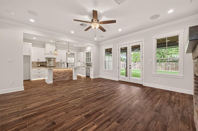 2401 Cunningham Drive, Pearland, TX 77581