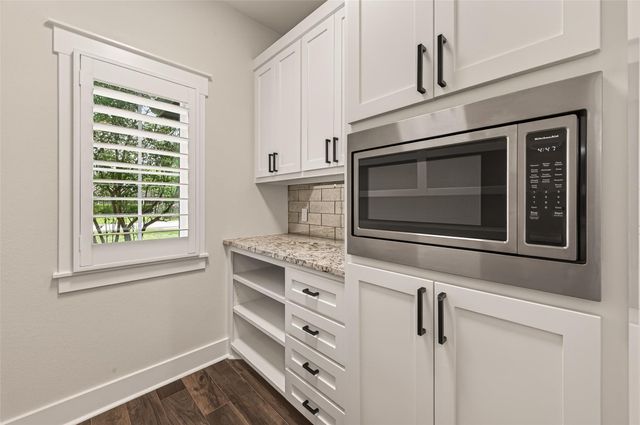 2401 Cunningham Drive, Pearland, TX 77581