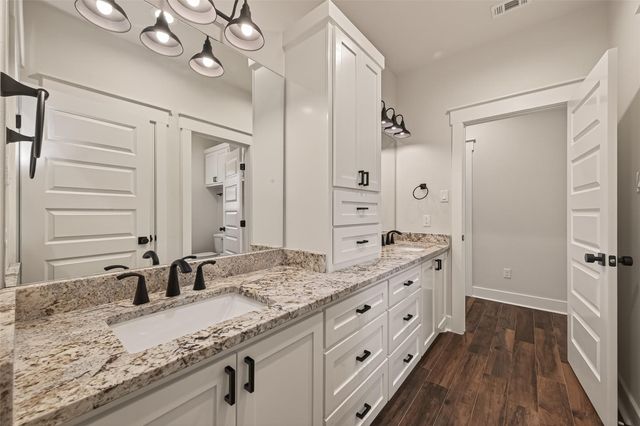 2401 Cunningham Drive, Pearland, TX 77581