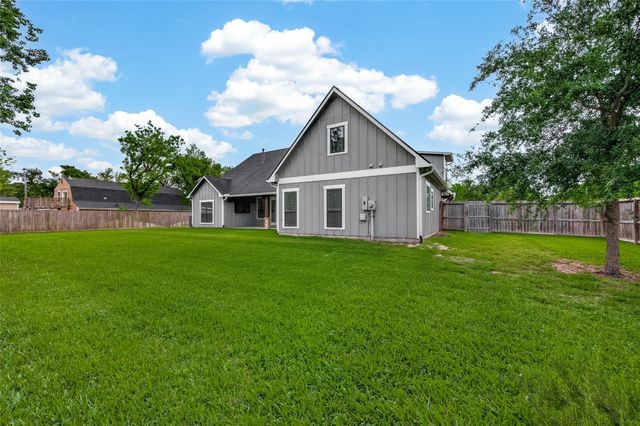 2401 Cunningham Drive, Pearland, TX 77581