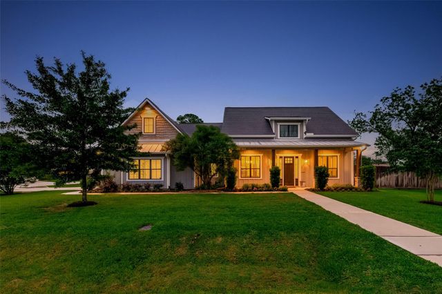 2401 Cunningham Drive, Pearland, TX 77581