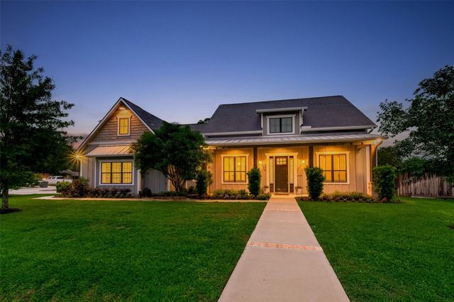 2401 Cunningham Drive, Pearland, TX 77581