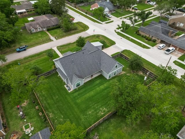 2401 Cunningham Drive, Pearland, TX 77581