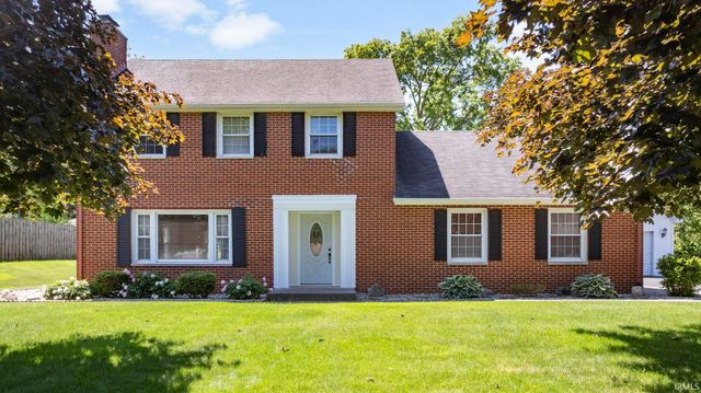 5501 Abshire Drive, South Bend, IN 46614