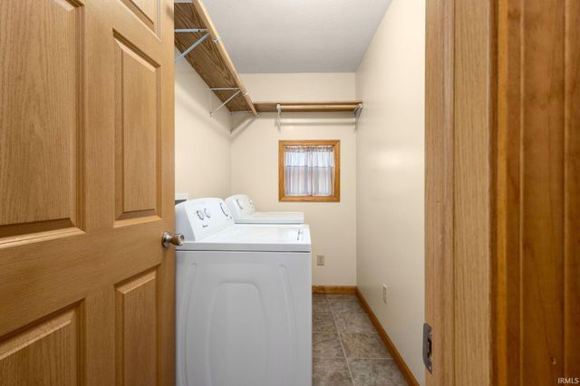 5501 Abshire Drive, South Bend, IN 46614