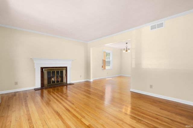 5501 Abshire Drive, South Bend, IN 46614