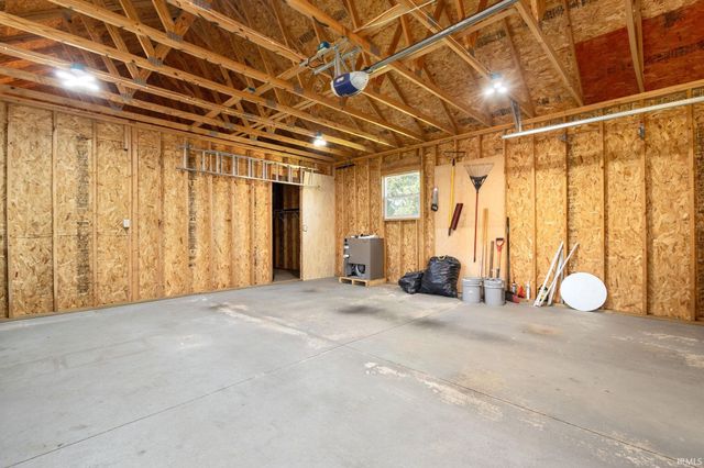 5501 Abshire Drive, South Bend, IN 46614