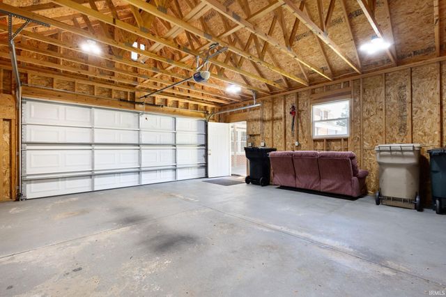 5501 Abshire Drive, South Bend, IN 46614