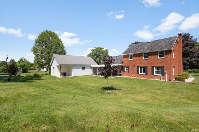 5501 Abshire Drive, South Bend, IN 46614