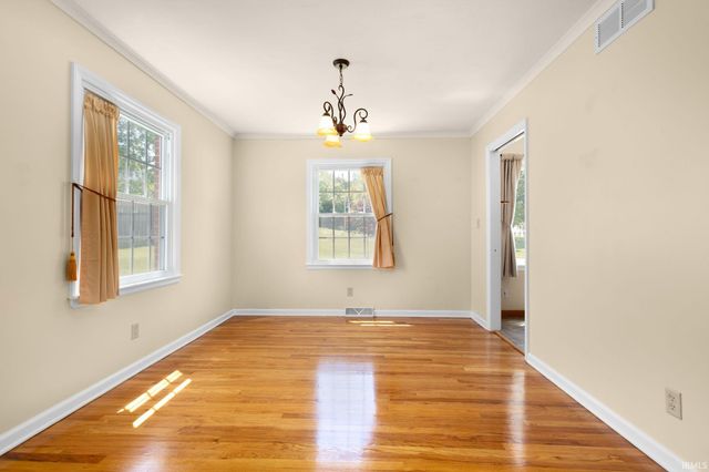 5501 Abshire Drive, South Bend, IN 46614