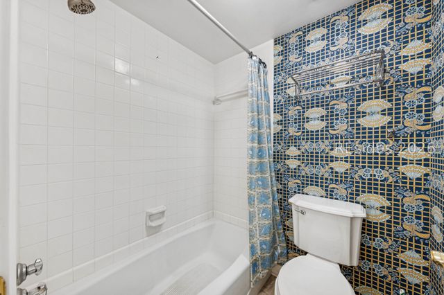 21 S Forest Beach Dr Apt 334, Hilton Head Island, SC 29928