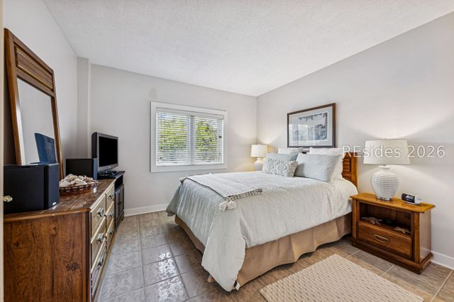 21 S Forest Beach Dr Apt 334, Hilton Head Island, SC 29928