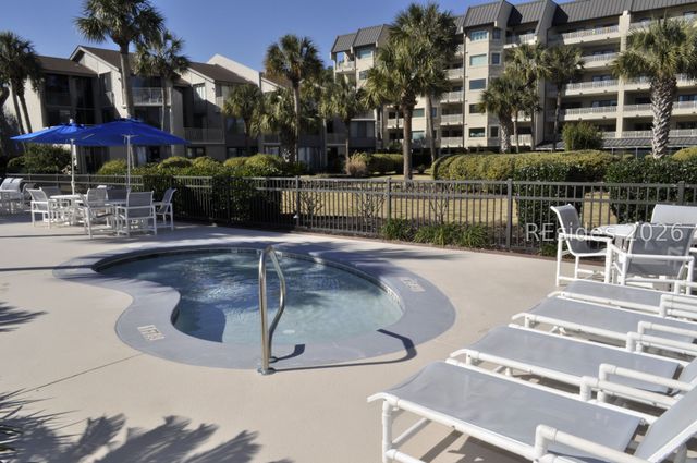 21 S Forest Beach Dr Apt 334, Hilton Head Island, SC 29928