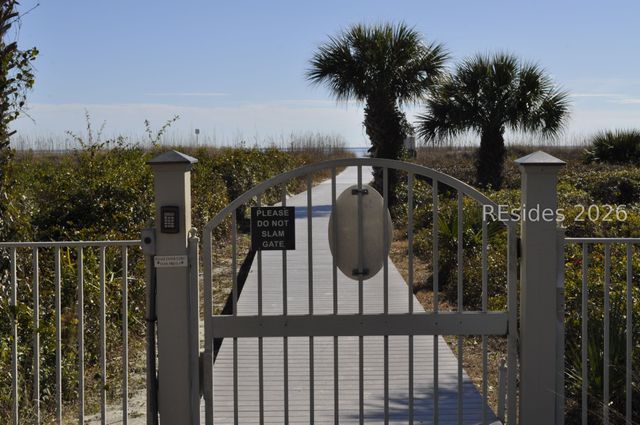 21 S Forest Beach Dr Apt 334, Hilton Head Island, SC 29928