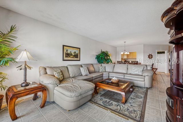 21 S Forest Beach Dr Apt 334, Hilton Head Island, SC 29928