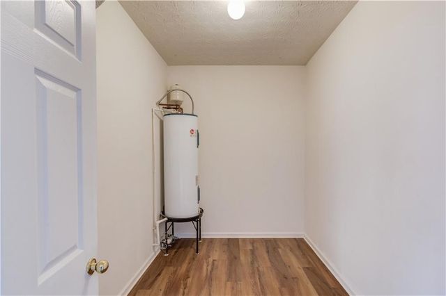 1554 Park Grove Drive, Lawrenceville, GA 30046