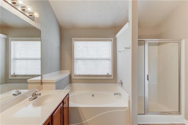 1554 Park Grove Drive, Lawrenceville, GA 30046