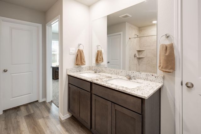 2218 Spyglass Drive, Navasota, TX 77868