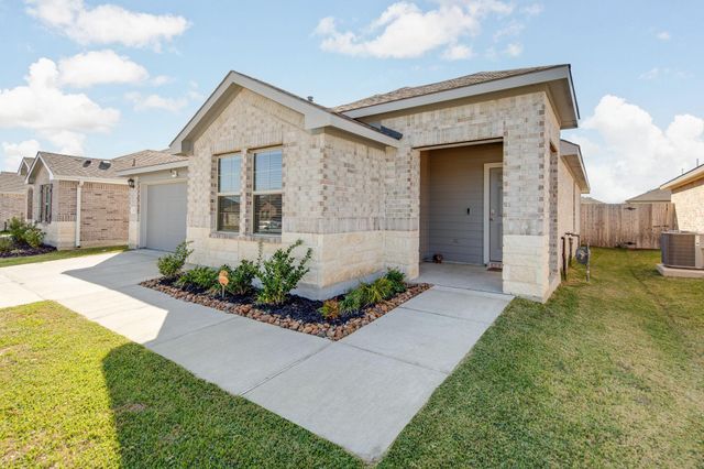 2218 Spyglass Drive, Navasota, TX 77868
