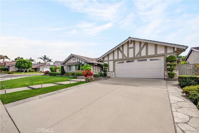 198 Sunflower, Brea, CA 92821