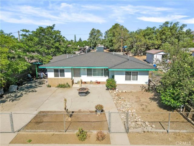 859 N Allen, Banning, CA 92220