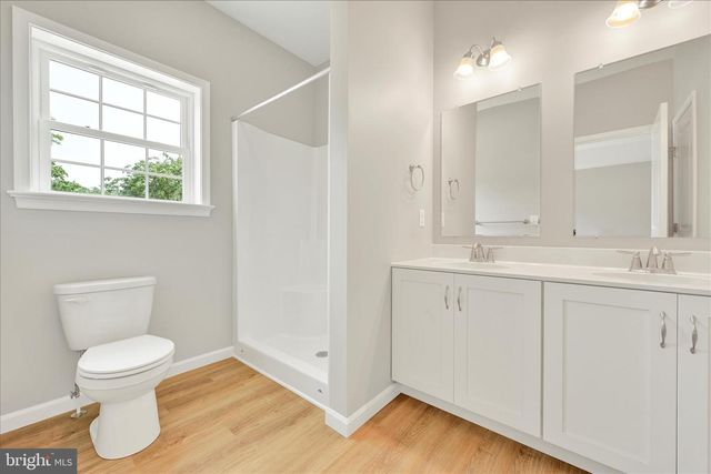 227 PILGRIM DR, Lancaster, PA 17603