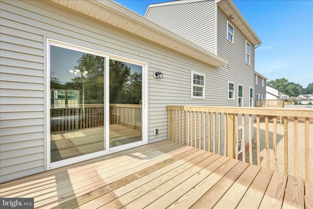 227 PILGRIM DR, Lancaster, PA 17603