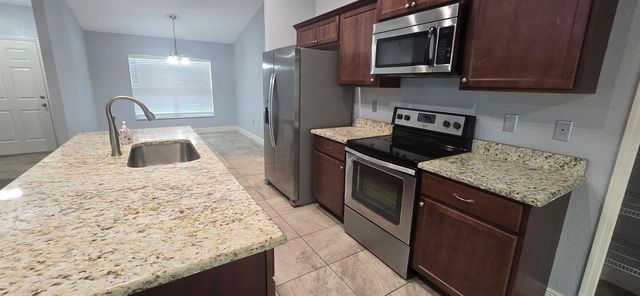 32 PINE CT LOOP, Ocala, FL 34472