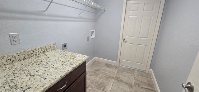 32 PINE CT LOOP, Ocala, FL 34472