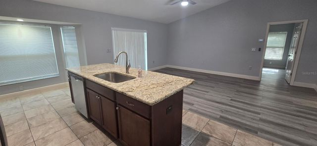 32 PINE CT LOOP, Ocala, FL 34472
