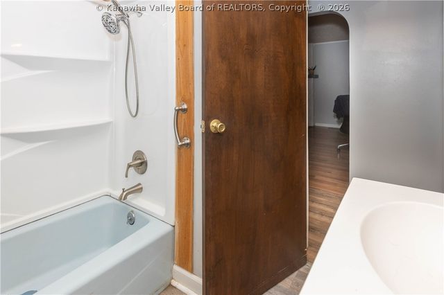 19 Stewart Park, Cross Lanes, WV 25313