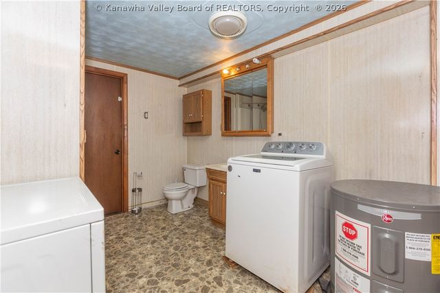 19 Stewart Park, Cross Lanes, WV 25313
