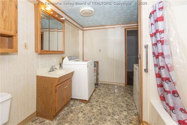 19 Stewart Park, Cross Lanes, WV 25313
