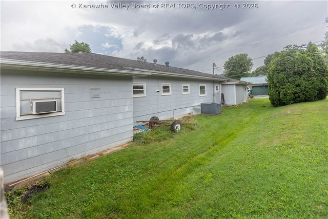 19 Stewart Park, Cross Lanes, WV 25313
