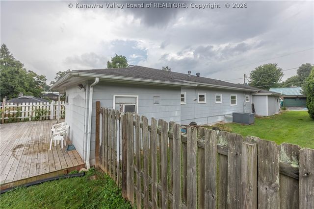 19 Stewart Park, Cross Lanes, WV 25313
